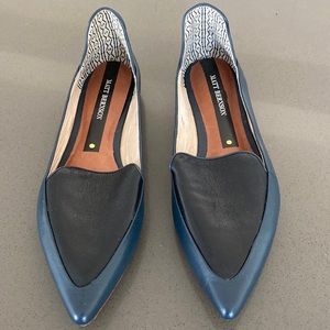 Matt Bernson Blue/Black Pointy Leather Loafers size 8